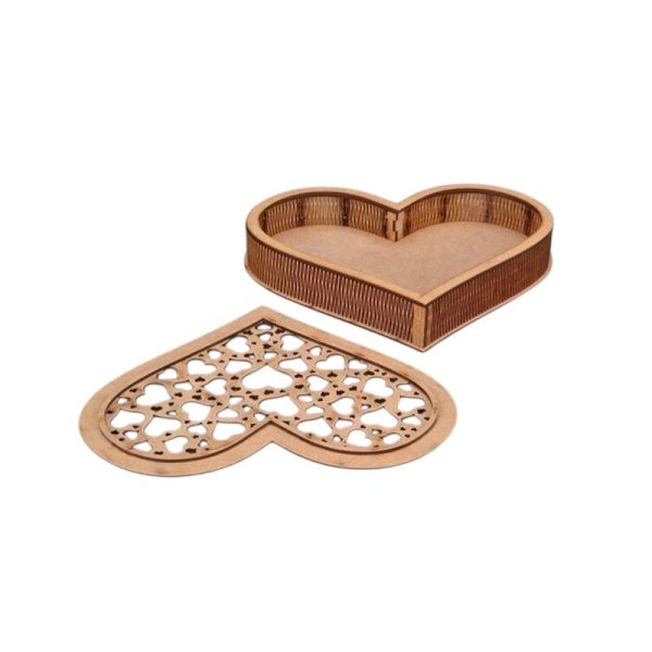 صندوق هدايا على شكل قلب مزخرف